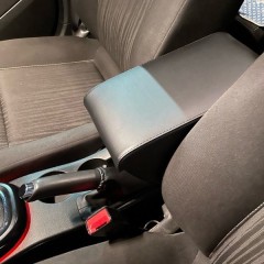 Фото покупателя: Подлокотник для Opel Astra J 2009-2012