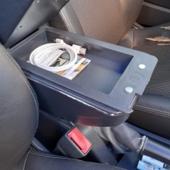 Фото покупателя: Подлокотник для Opel Astra H 2004-2014 (с USB) красная строчка