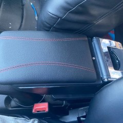 Фото покупателя: Подлокотник для Chevrolet Aveo T300 2012+ красная строчка