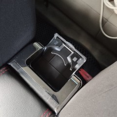 Фото покупателя: Подлокотник для Lifan Smily I (320/330) 2008+ c USB красная строчка
