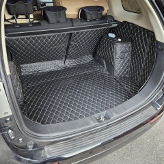 Фото покупателя: Кожаные коврики в багажник для Mitsubishi Outlander III (2012+)