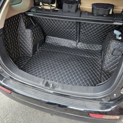 Фото покупателя: Кожаные коврики в багажник для Mitsubishi Outlander III (2012+)
