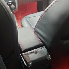 Фото покупателя: Подлокотник для Opel Corsa c USB красная строчка