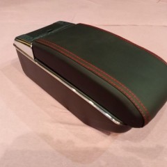 Фото покупателя: Подлокотник для Opel Astra H 2004-2014 (с USB) красная строчка