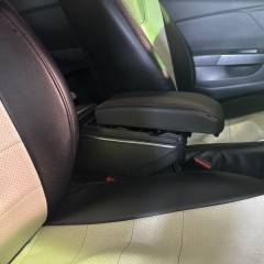 Фото покупателя: Подлокотник для Renault Kaptur I 2016+ c USB черная строчка