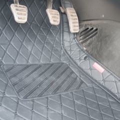 Фото покупателя: Кожаные 3D коврики Autozs Premium для Chevrolet Niva I Рестайлинг (2009+)