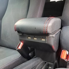 Фото покупателя: Подлокотник для Honda Fit/Jazz II 2008-2014 c USB красная строчка