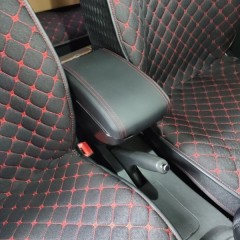 Фото покупателя: Подлокотник для Geely MK 2006-2015 c USB красная строчка