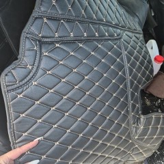 Фото покупателя: Кожаные 3D коврики Autozs Premium для Nissan Safari V (Y61) Внедорожник 3 дв. (1997-2007)