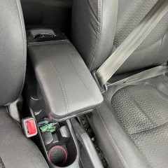Фото покупателя: Подлокотник для Kia Rio 3 2011-2016 черная строчка