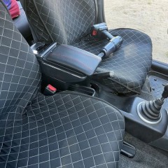 Фото покупателя: Подлокотник для Honda Fit, Jazz I 2004-2008 красная строчка