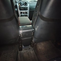 Фото покупателя: Подлокотник для Renault Sandero/Logan 2009+ (с USB) красная строчка