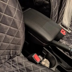 Фото покупателя: Подлокотник для Kia Rio 3 2011-2016 черная строчка