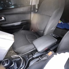Фото покупателя: Подлокотник для Kia Rio 3 2011-2016 черная строчка