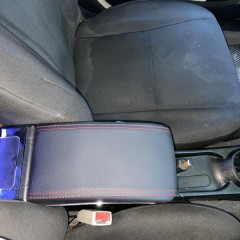 Фото покупателя: Подлокотник для Geely MK 2006-2015 c USB красная строчка