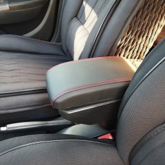 Фото покупателя: Подлокотник для Geely MK 2006-2015 c USB красная строчка