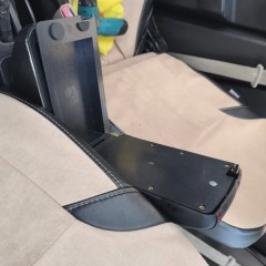 Фото покупателя: Подлокотник для Geely CK 1 2005-2016 c USB красная строчка