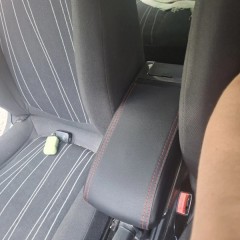 Фото покупателя: Подлокотник для Opel Corsa c USB красная строчка