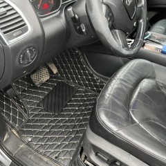 Фото покупателя: Кожаные 3D коврики Autozs Premium для Audi Q7 I (2005-2009)