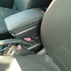 Фото покупателя: Подлокотник для Kia Rio 3 2011-2016 красная строчка