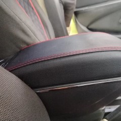 Фото покупателя: Подлокотник для Geely MK 2006-2015 c USB красная строчка
