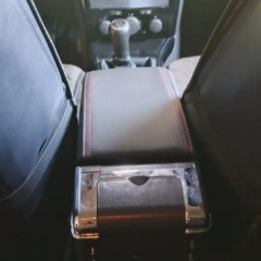 Фото покупателя: Подлокотник для Opel Astra H 2004-2014 (с USB) красная строчка