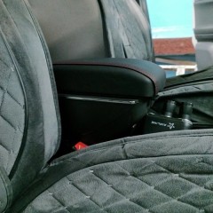 Фото покупателя: Подлокотник для Skoda Fabia II/Roomster 5J 2006-2015 c USB красная строчка