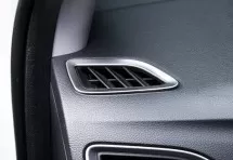 Декоративная накладка для боковых отверстий обдува салона Hyundai Solaris 2 2017+