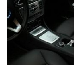Декоративная накладка на нижнюю консоль Mercedes-Benz CLA, GLA, A-Класс C