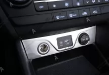 Декоративная накладка для панели прикуривателя Hyundai Tucson 3 2015+