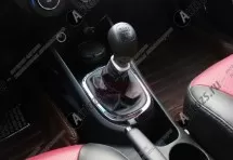 Декоративная накладка на панель КПП Kia Rio 3 2011-2015