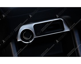 Декоративная накладка для панели прикуривателя Mitsubishi Outlander 3 2012+