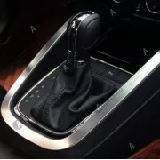 Декоративная накладка на панель АКПП Volkswagen Jetta 6 рестайлинг 2015+