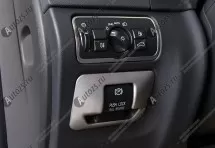 Декоративная накладка на ручку электронного тормоза Volvo XC60 2008-2015