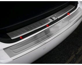 Хромированная накладка на задний борт багажника Lexus RX 3 2009-2015