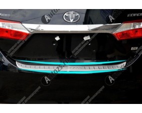 Хромированная накладка на задний бампер Toyota Corolla E160 2013+ B