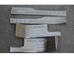 Хромированные накладки на пороги Mitsubishi Outlander 3 2012+ внутренние