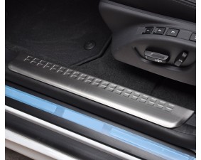 Хромированные накладки на пороги Volvo XC60 1 2008+ внутренние