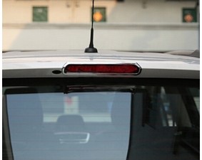 Хромированная накладка на фонарь стоп-сигнал Opel Mokka 1 2012+