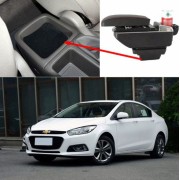Подлокотник для Chevrolet Cruze II 2015+ с USB красная строчка