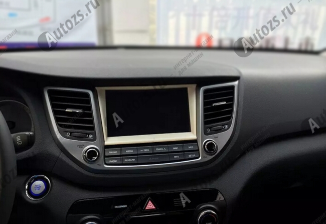 Декоративная накладка на консоль навигации Hyundai Tucson 3 2015-2018